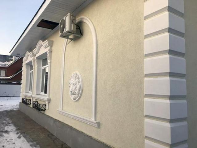 Фасадная отделка с декоративными элементами, Пенза