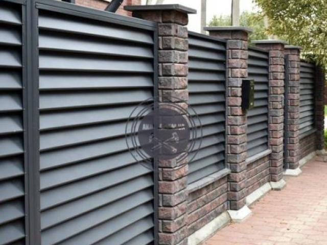 Заборы и ворота -жалюзи из металлических ламелей, Кривой Рог