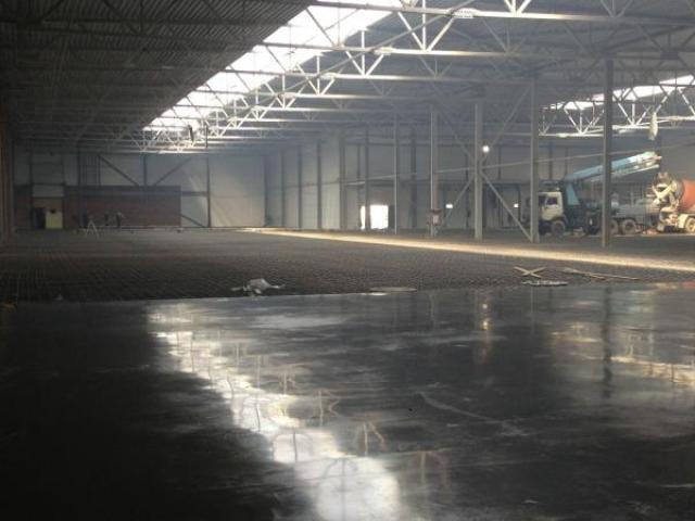 Промышленные бетонные полы с топпингом, Москва