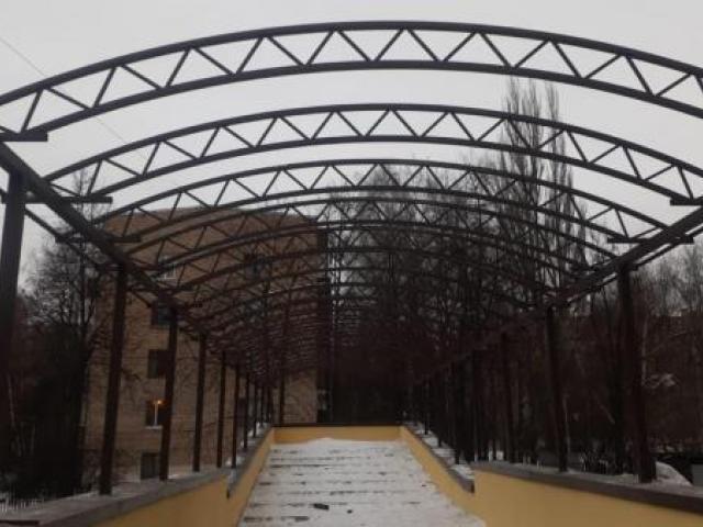 Навесы из поликарбоната, Москва